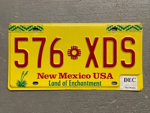 NEW MEXICO LICENSE PLATE YELLOW/RED ZIA LAND OF ENCHANTMENT 576-XDS NICE!!🤠