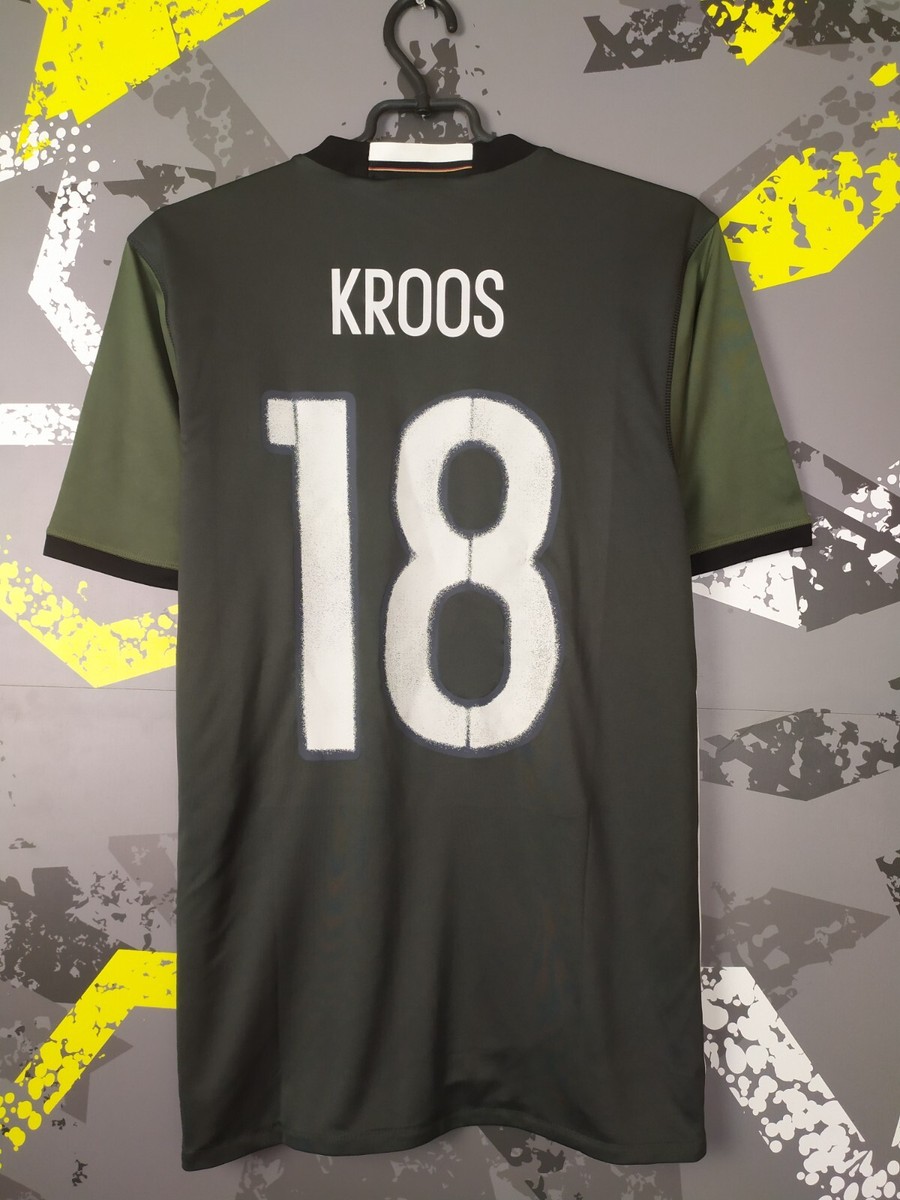 Kroos Germany Away フットボールシャツ サイズ　M s-l1200.jpg