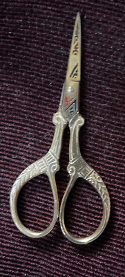 トレド製装飾はさみ　TOLEDO Vintage Toledo gold tone Scissors etched design | eBay