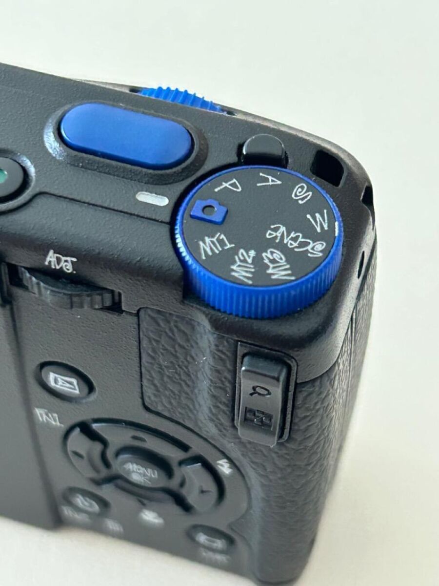 RICOH GR DIGITAL III stussy model Limited edition of 500 RICOH GR DIGITAL III stussy model Limited edition of 500