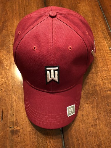 Flex Fit VR Fitted Golf Hat 