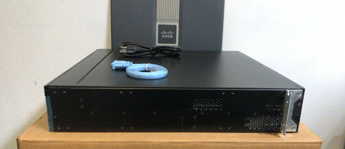 CISCO 2951-SEC/K9 3-Port Gigabit SECURITY Router seck9 ios-15.7 2951/K9 - Picture 8 of 10