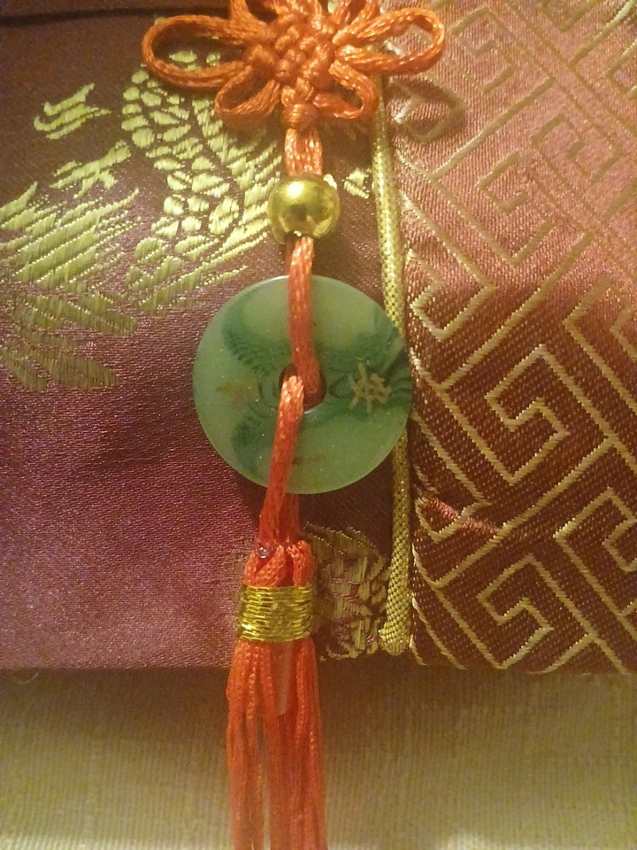 CUBIERTA DE CAJA DE PAÑUELOS CHINOS BORDADOS BROCADO SEDA GRANATE ROJO Foto 3 de 4