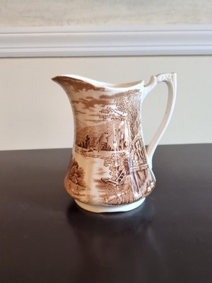 Alfred Meakin Tintern Pitcher Jug Antique Red Transferware, England Excellent 5''