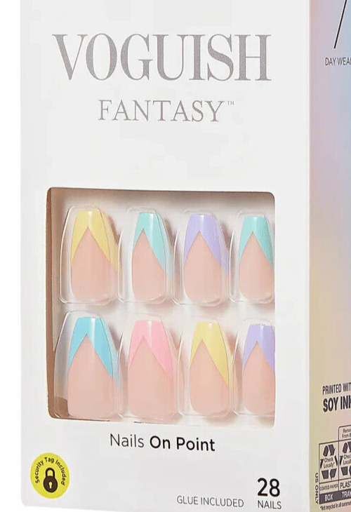 KISS VOGUISH FANTASY GLUE ON NAILS 28 NAILS MEDIUM LENGTH COFFIN SHAPE CANDIES