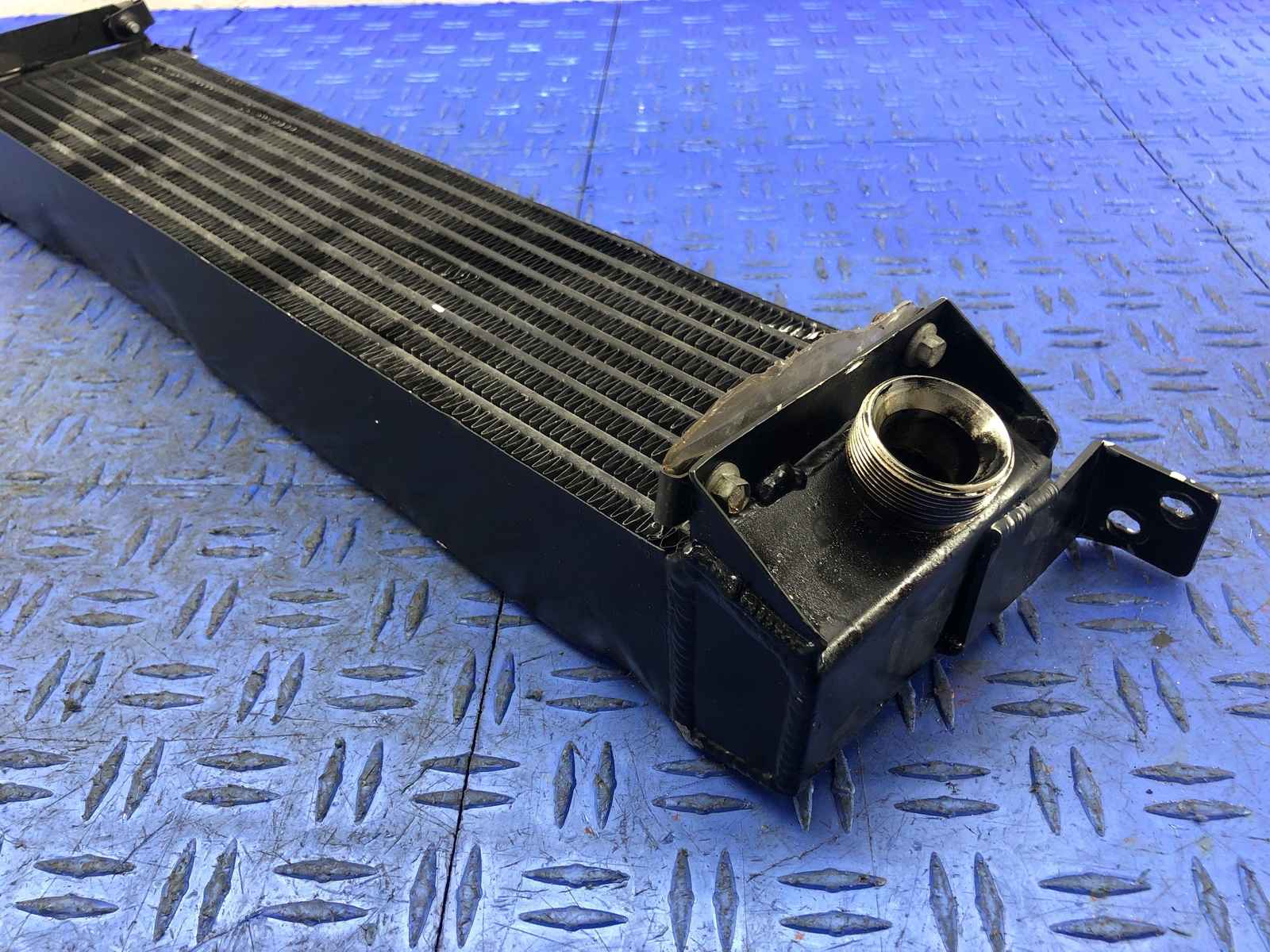 2006-2018 ASTON MARTIN VANTAGE V8 FRONT ENGINE MOUNTED OIL COOLER OEM 2007 2008