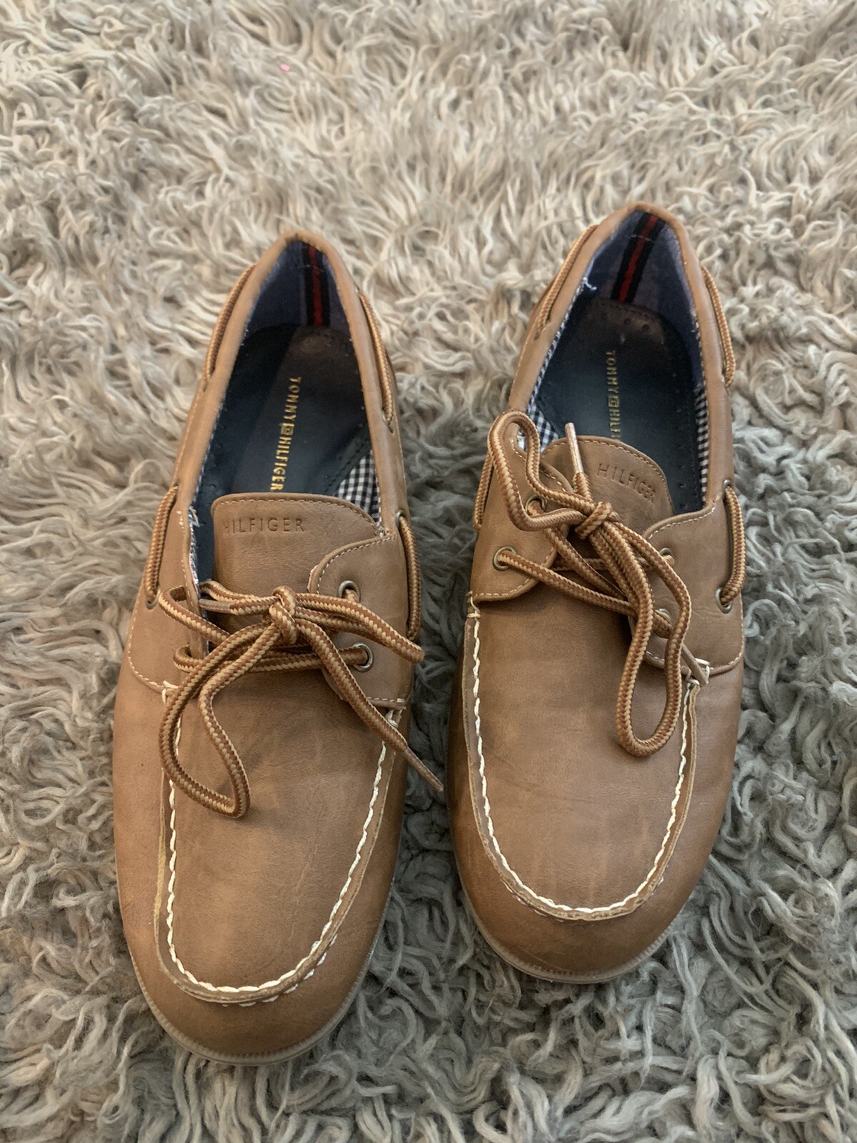 tommy hilfiger boat shoes