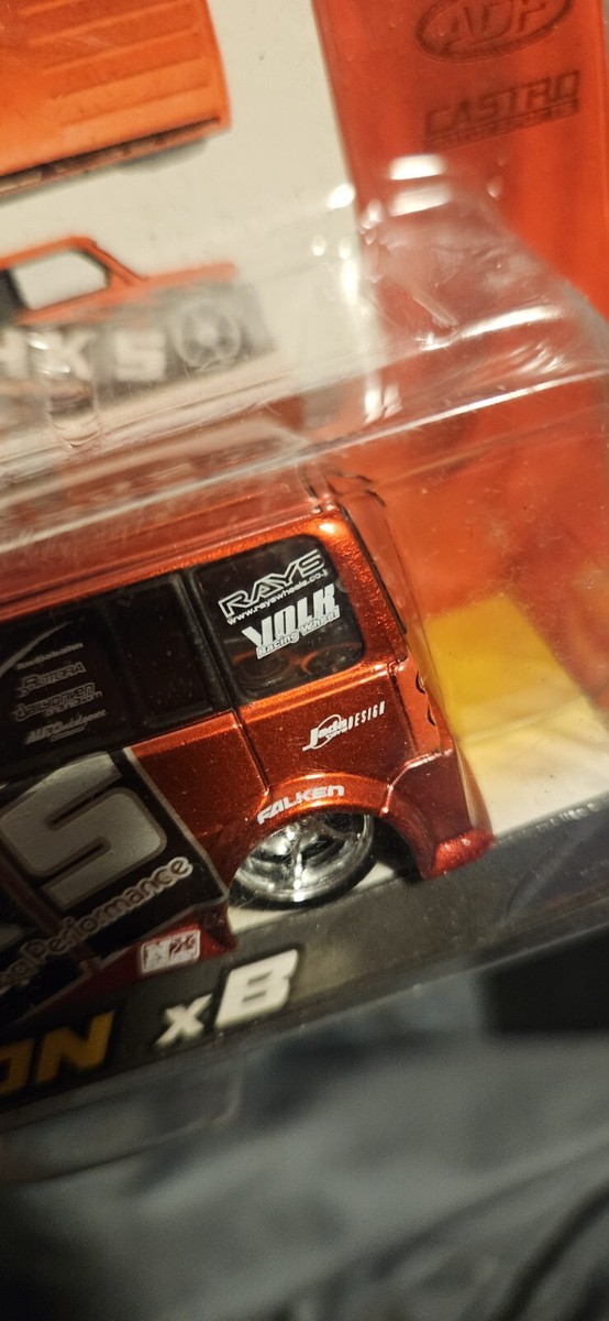 最終値下げ☆Jada Import Racer! SCION xB 1／24 Jada Toys Die Cast 1:24 Import Racer Garage WorxMetal Model