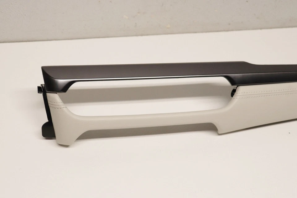 P2004113 2016 2017 Mazda 6 painel acabamento surround acabamento moldura ventilação ar CA acabamento fabricante de equipamento original - Imagem 3 de 4