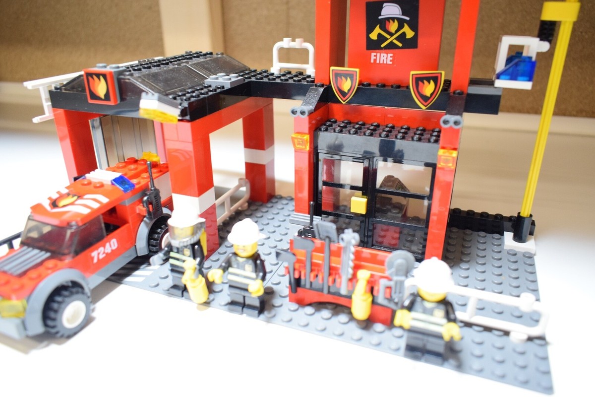 レゴ。消防署。7240 Amazon.co.jp: レゴ (LEGO) シティ 消防署 7240 : おもちゃ