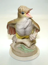 Boehm 458 Baby Crested Flycatcher Bird Figurine