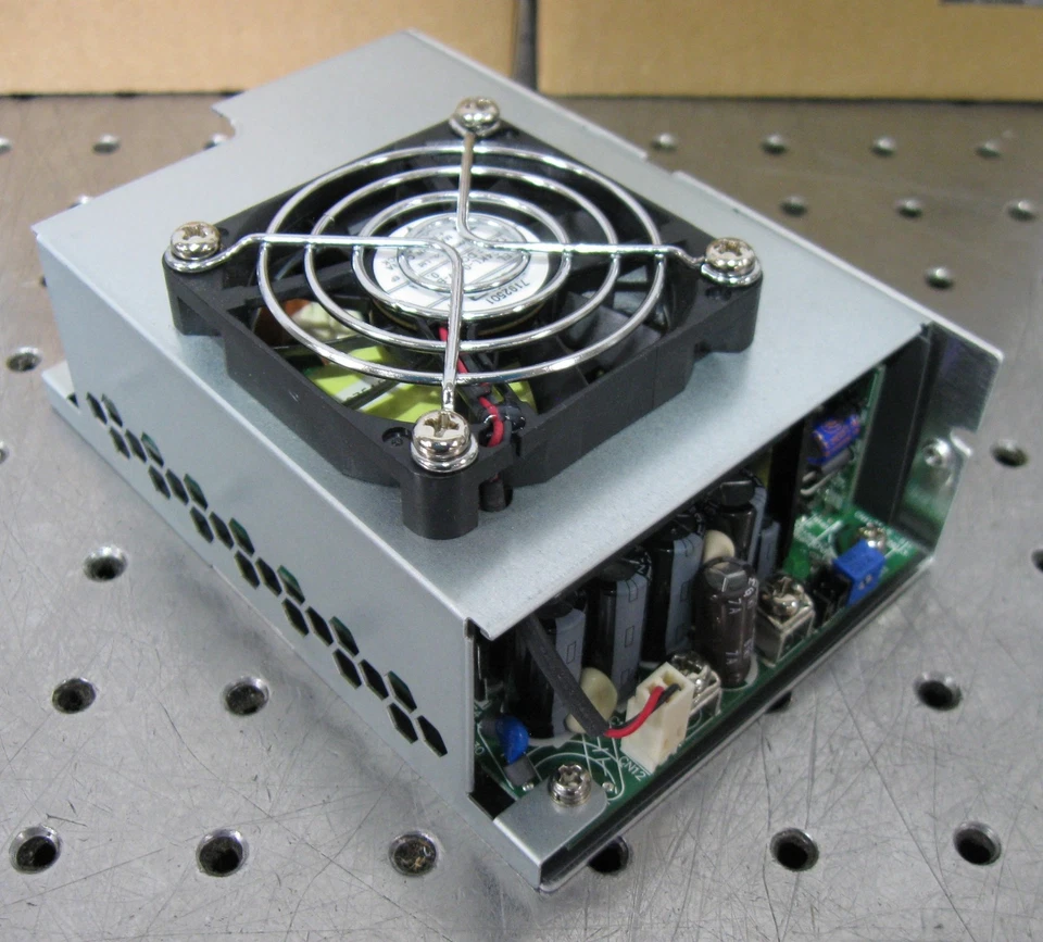 C200195 Lote 4 Fuente de Alimentación CC Mean Well RPS-500-48-TF (+48VDC, 10.4A, 499.2W) Foto 2 de 4