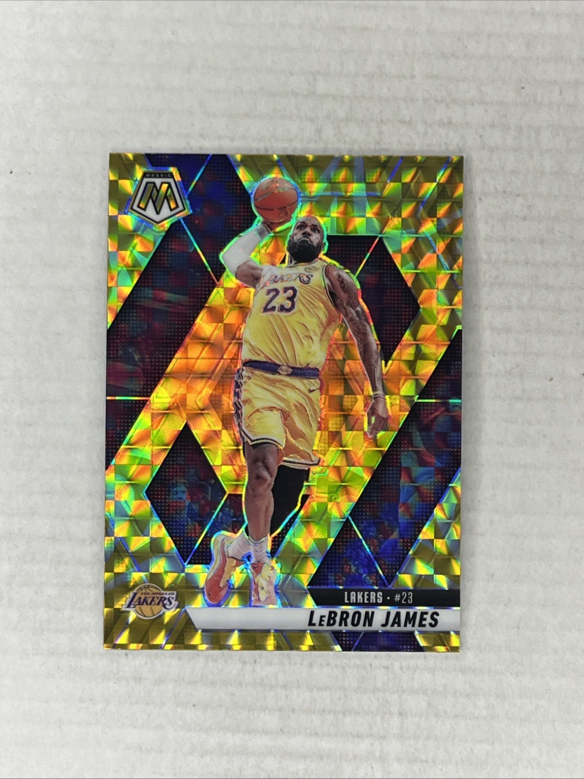 2024 Panini Mosaic - LeBron James Reactive Yellow Mosaic #180 Lakers