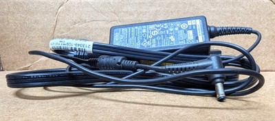 DELTA ELECTRONICS ADP-40KD BB POWER SUPPLY 100-240 VAC 1.2A 50/60Hz to 19VDC 2.1