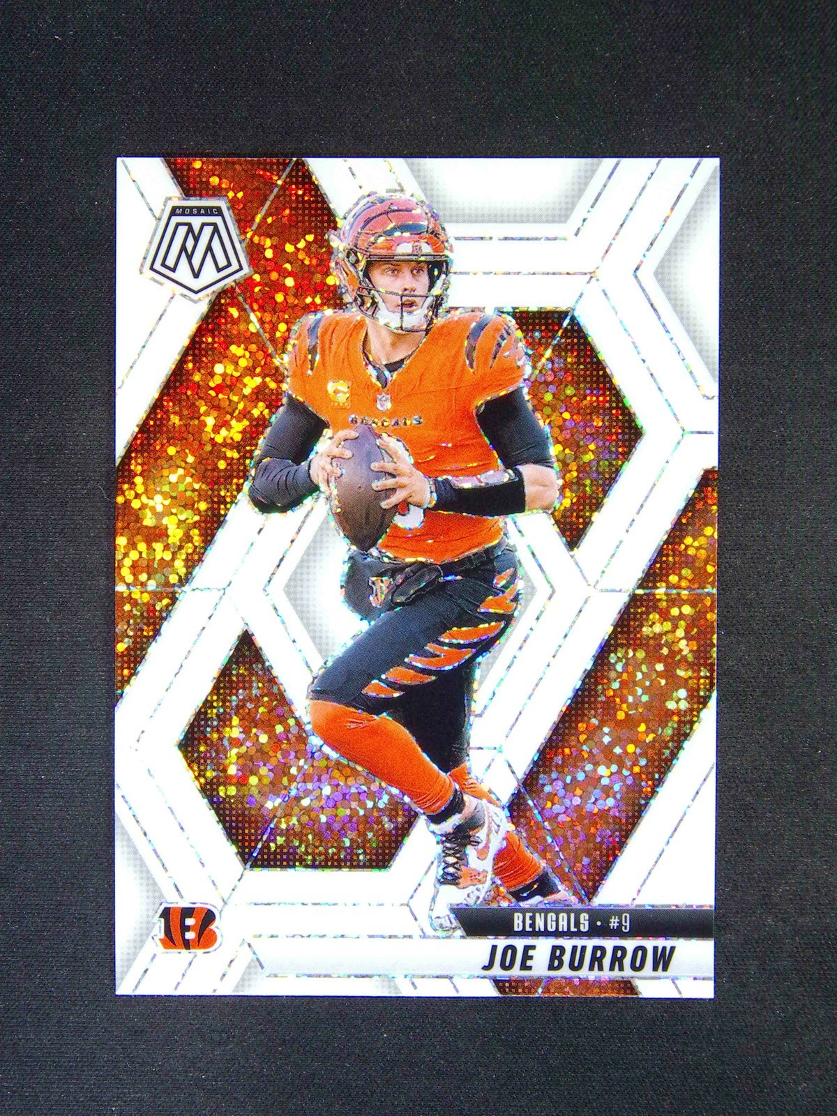 2025 Panini Mosaic Joe Burrow #97 White Sparkle