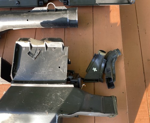 1985-1988 Ford Thunderbird Mercury Cougar Dash Vents HVAC Heater Box - Picture 4 of 9