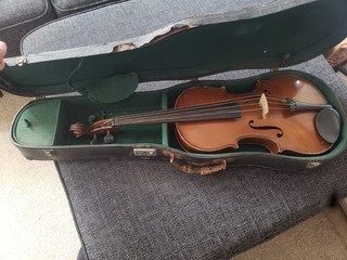 Antique Antonius Stradivarius Cremonensis acoustic violin with case. No Reserve!