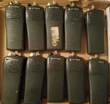 For Parts Lot of 10 Motorola PR1500 Radios Parts UHF Motorola AAH79SDC9PW5BN