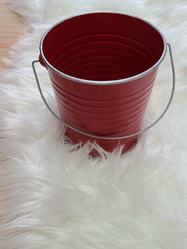 Table top décor Red PAIL / BUCKET Metal Tin  Kitchen Decor Heart Silver NWT - Image 2 of 4