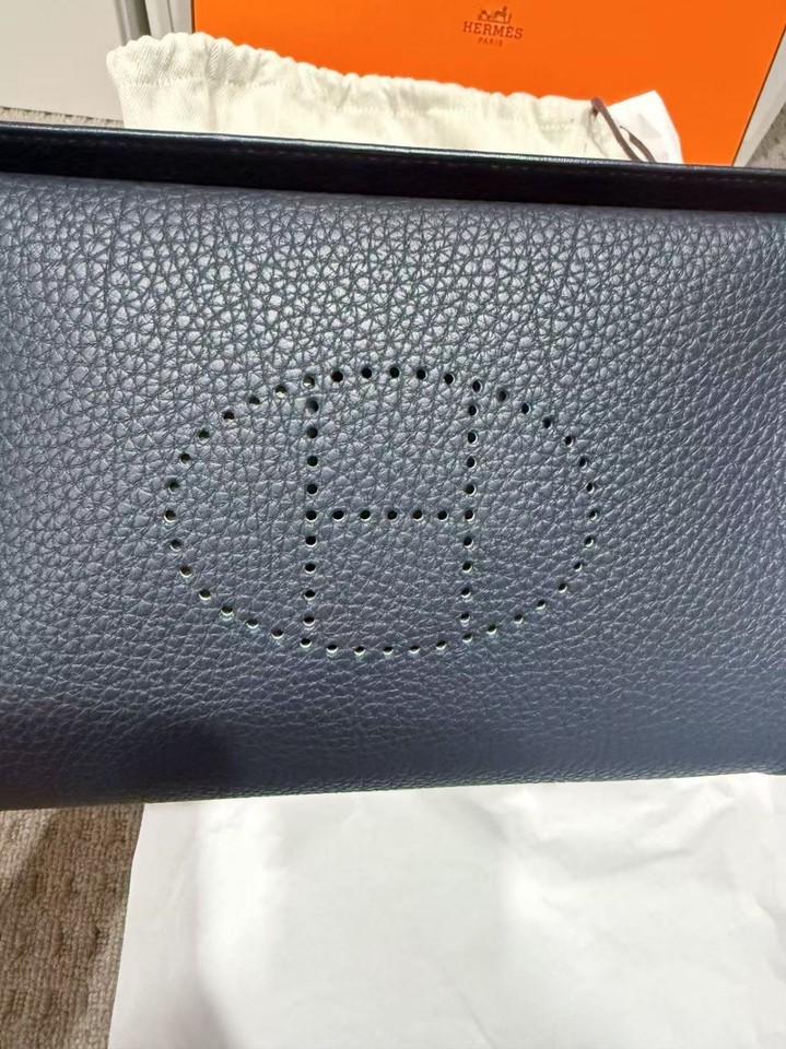 Authentic Hermes Videpoches bag Noir Unisex