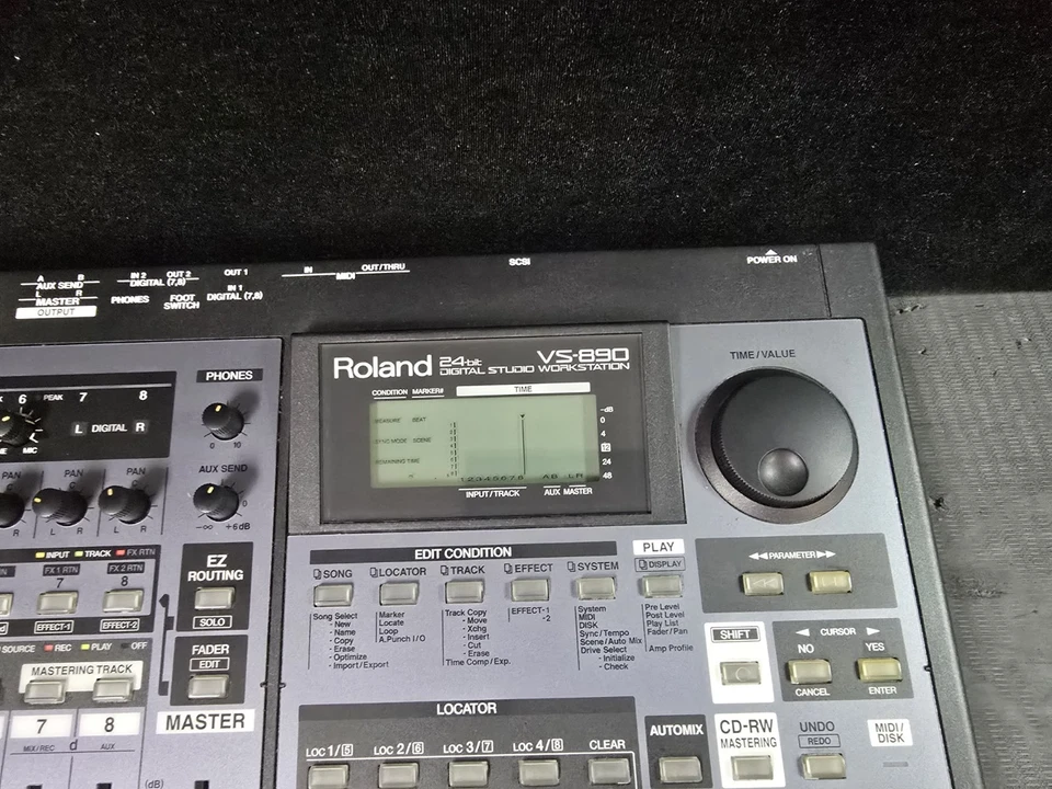 Roland VS-890 24-bit Digital Studio Workstation With Power Cord - Image 2 of 4