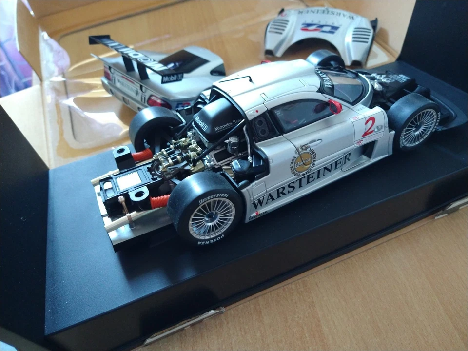 Mercedes CLK LM GTR 1:18 Autoart FIA GT 1998 Winner - Immagine 2 di 4