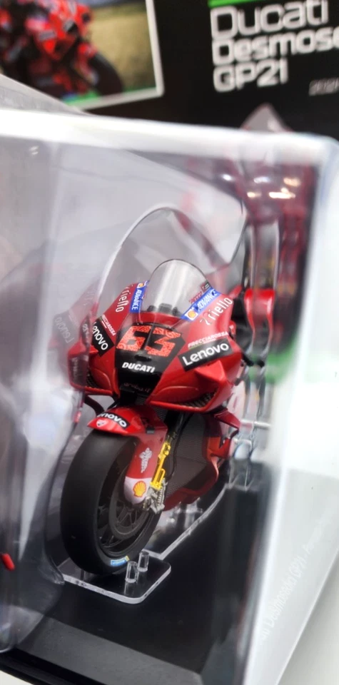 Francesco Bagnaia DUCATI GP21 2021  #04  1:18 Scale Racing Bikes Collection - Image 4 of 4