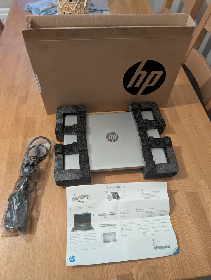 HP Laptop 14-ck0517sa Intel i5 7th Gen 256GB SSD 4GB RAM 14-inch Full HD Win 10 - Image 2 of 4