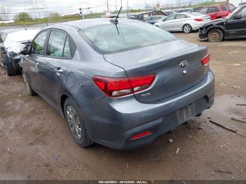 Used Front Center Interior Rear View Mirror fits: 2020 Kia Rio w/o telematics Fr - Picture 4 of 24