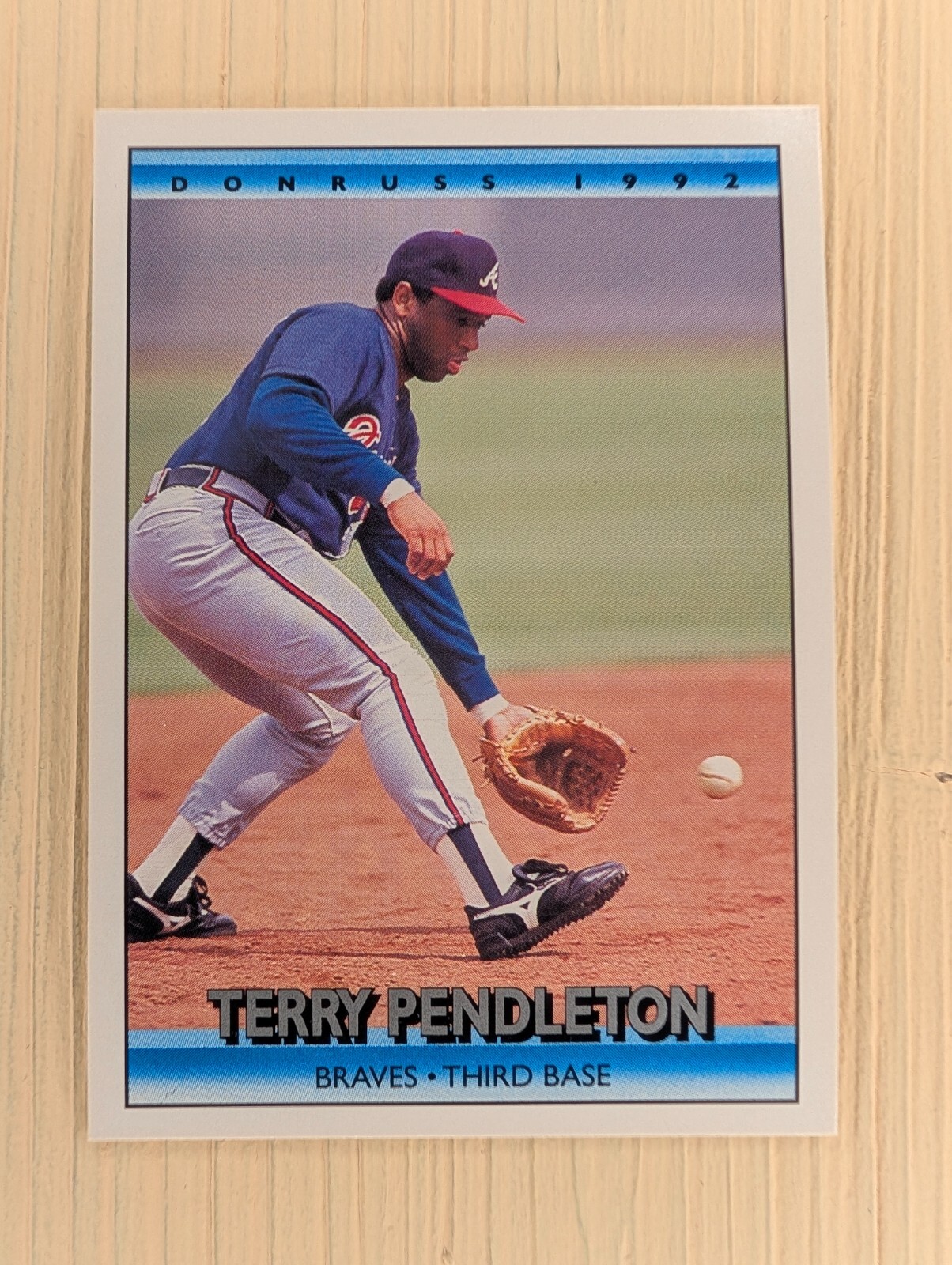 1992 Donruss Baseball Card Singles - Mix & Match cards to save up to 40% off!