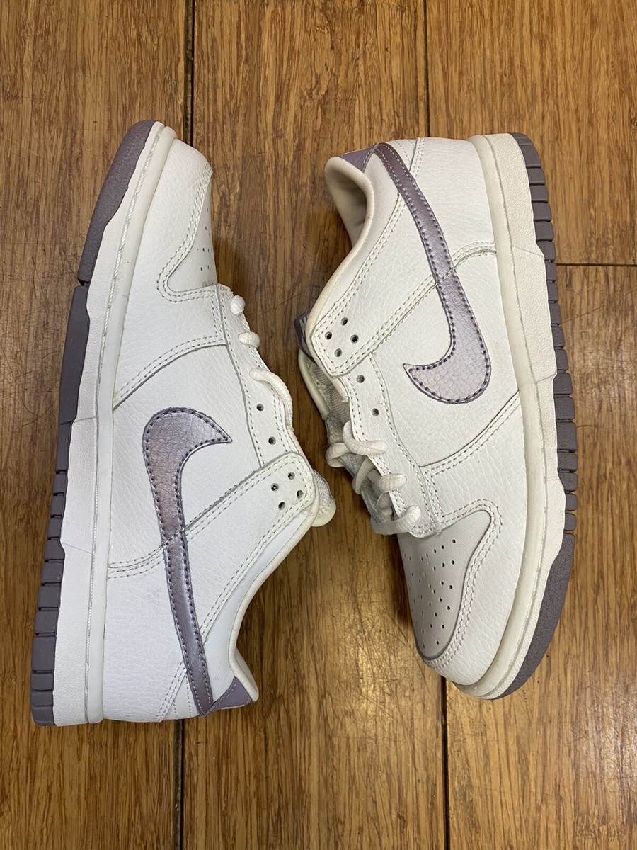 nike dunk low in stock