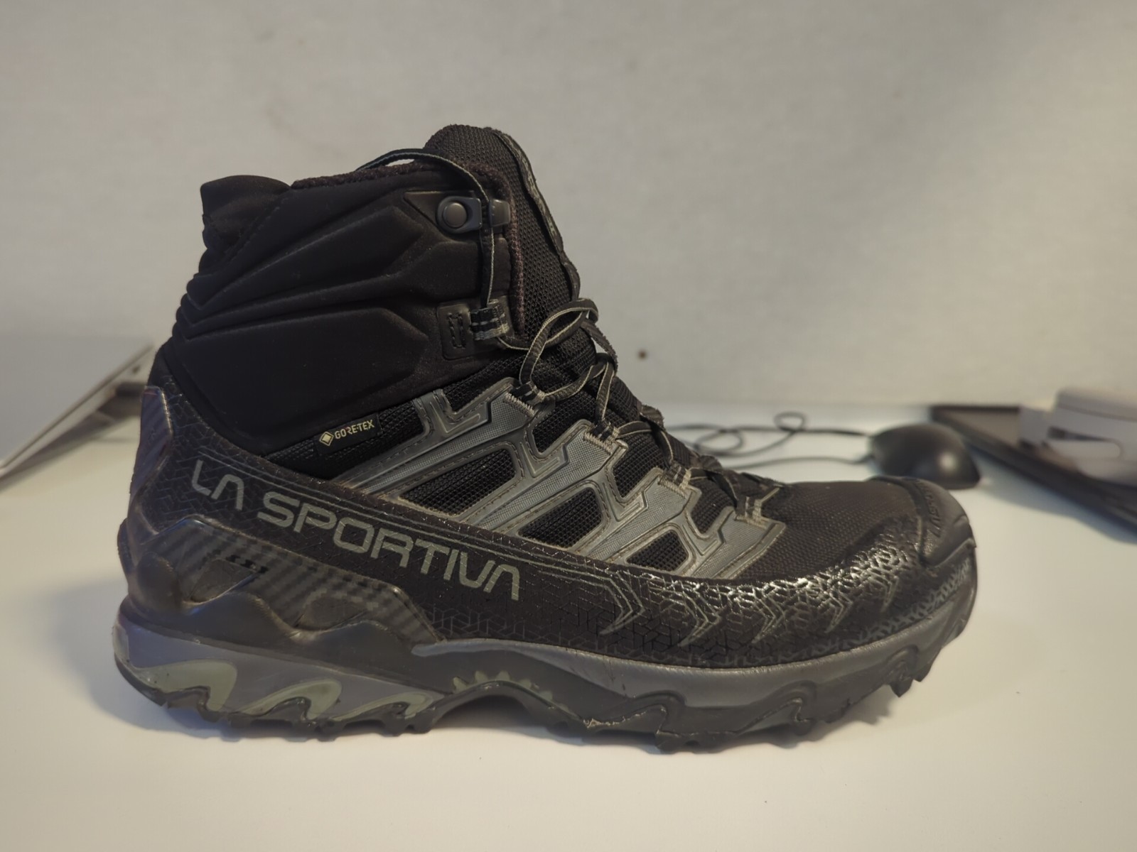 La Sportiva Ultra Raptor Mid GTX