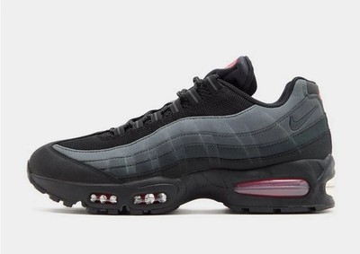 Nike Air Max 95 in schwarz und grau mit roten Akzenten Limited Stock