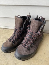 Danner Women’s  Arctic 600 Side-Zip 5" Plum 200G Leather Size 6 Hiking Boots New