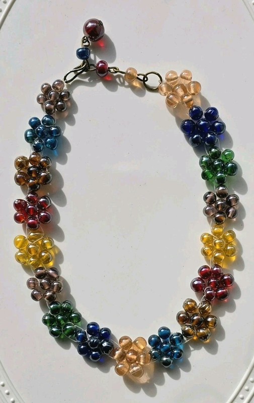 Lovely Vtg Artisan Beaded Floral Statement Necklace Colorful Glass Bead Flowers 