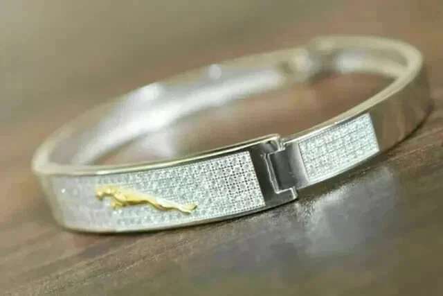 Brazalete brazalete de diamantes creados en laboratorio de corte redondo de 7 quilates para hombre acabado en oro rosa de 14 quilates Foto 3 de 4