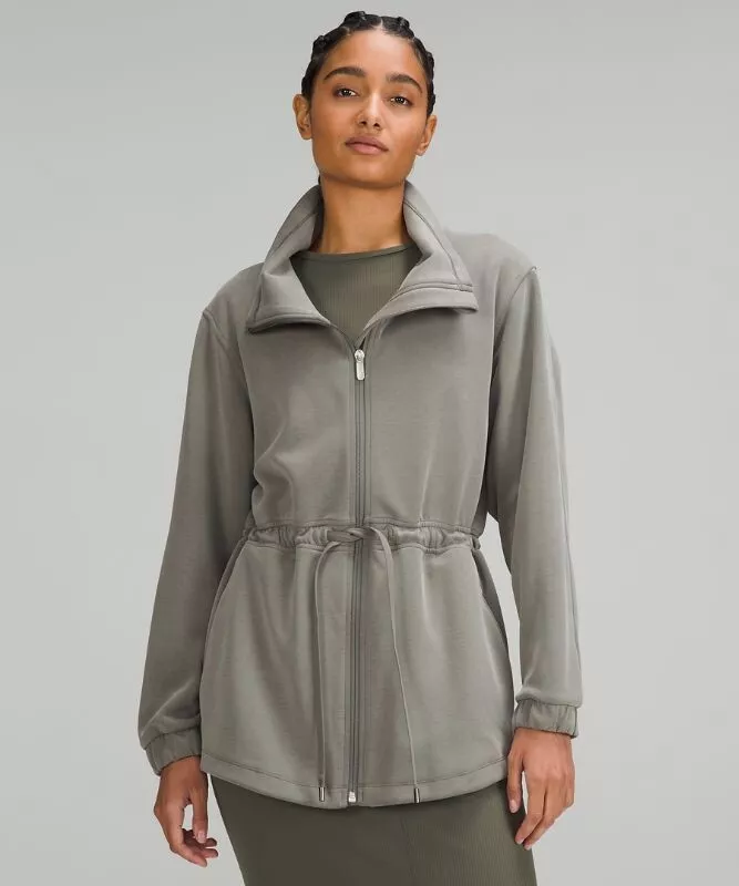 NWT Lululemon Cinch-Waist Softstreme Jacket Grey Sage Size : 10