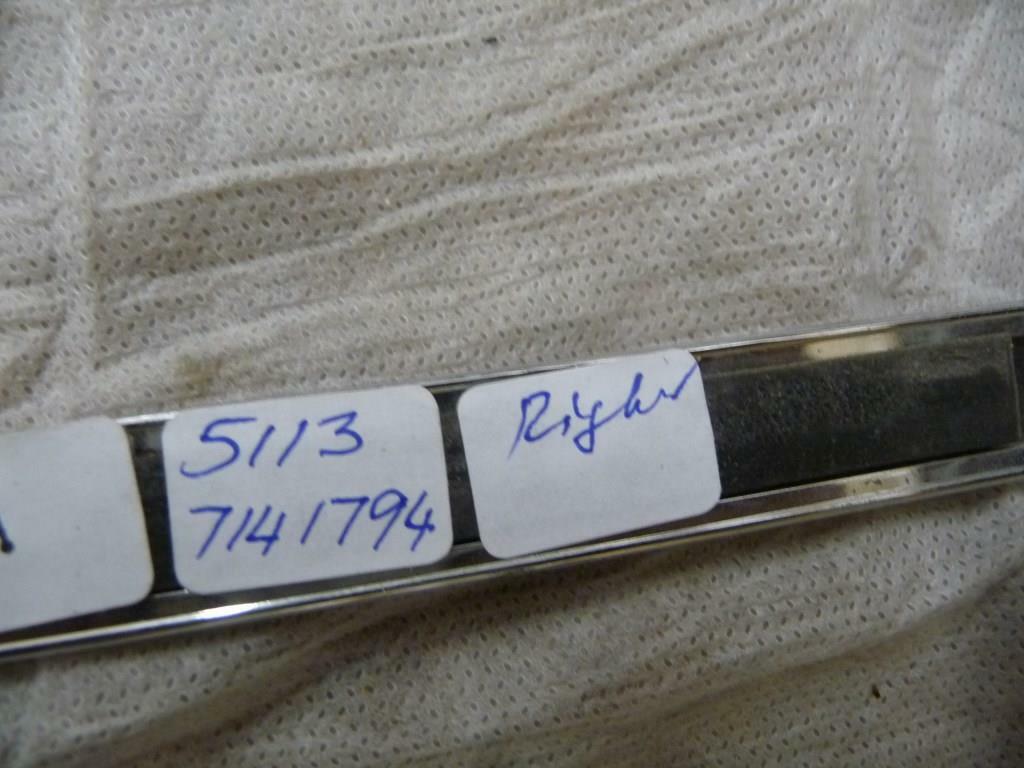 2004-12 Rolls-Royce Phantom Hood Moulding Right Passenger Side 51137141794 OE A1