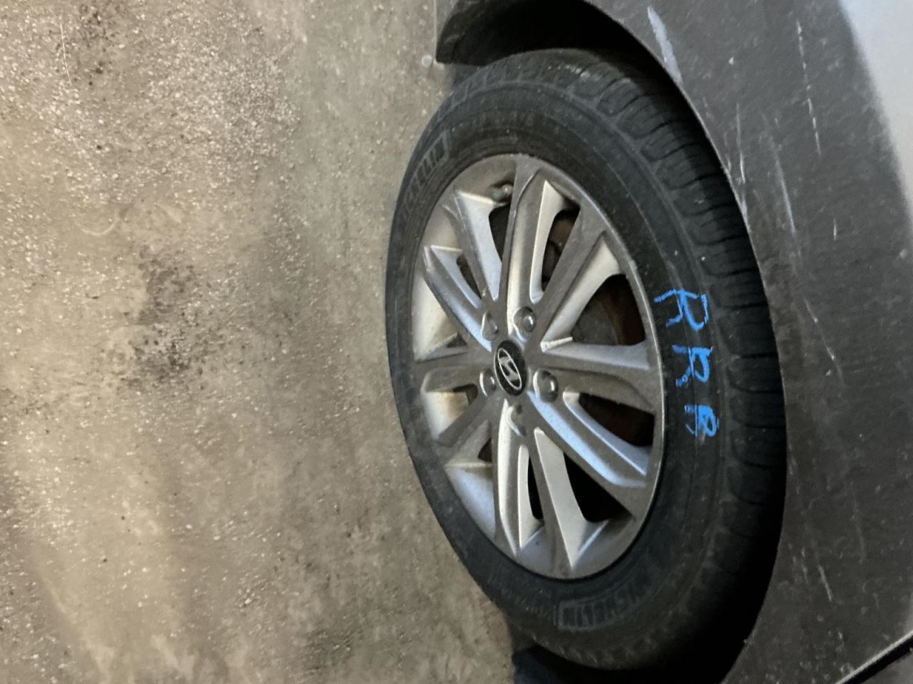 Wheel 16x6-1/2 Alloy Sedan 10 Spoke With Fits 14-16 ELANTRA 4742125