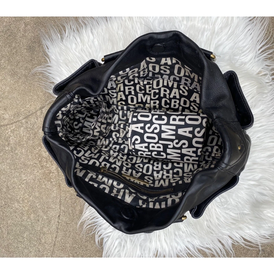 Bolsa de pañales Marc Jacobs Totally Turn-lock Foto 3 de 4