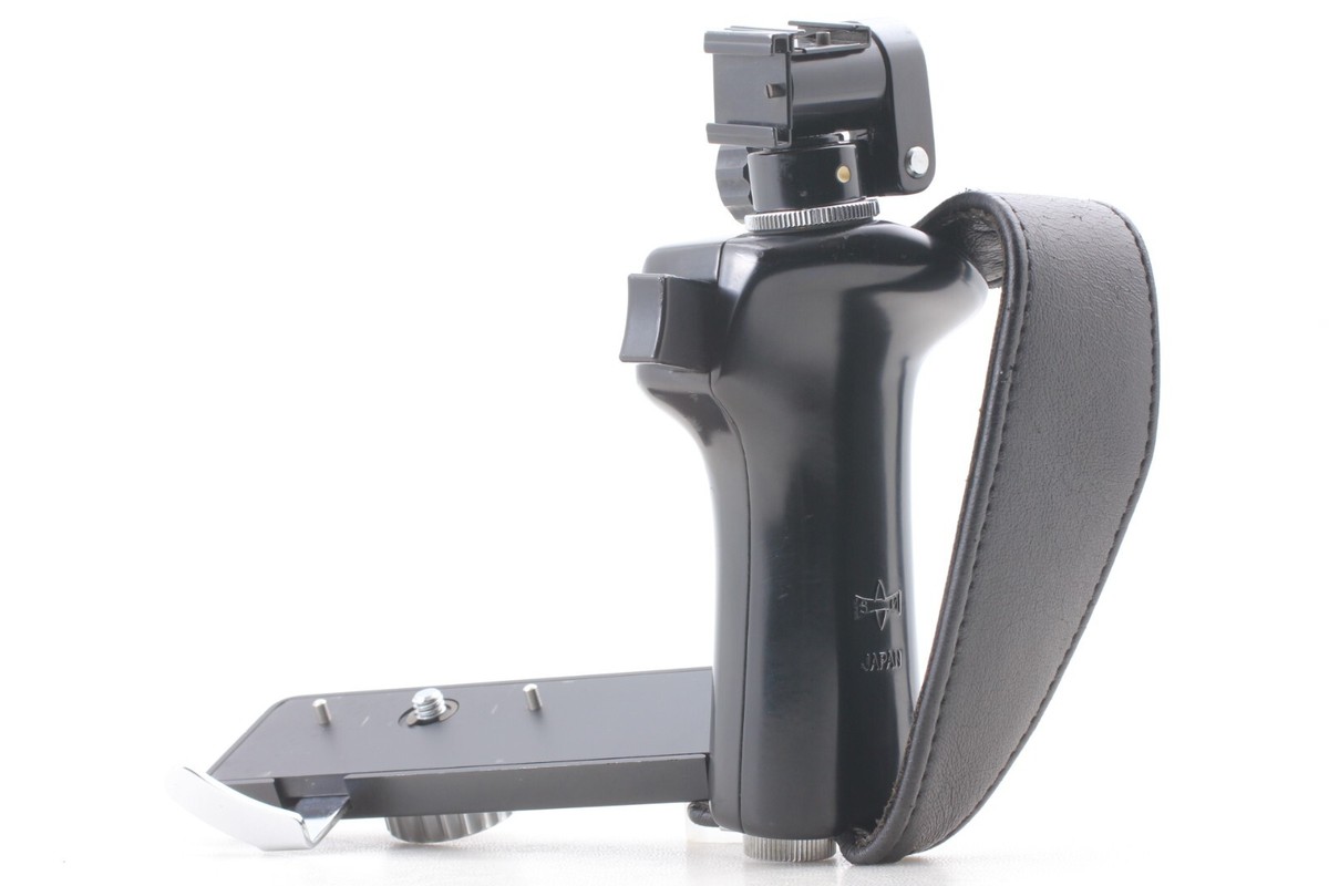 NEAR MINT Mamiya Left Hand Grip For M645 C220 C330 RB67 RZ67