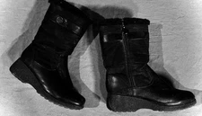 Weathermates by Khombu Frostline Winter Zip Boots Black 10M Women’s