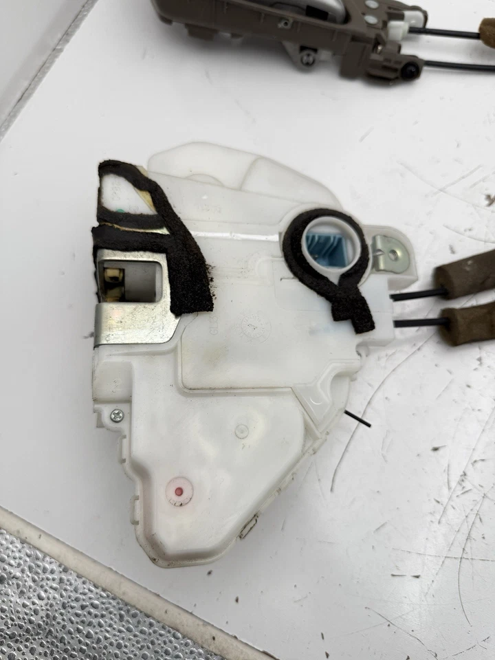 2008-2012 Honda Accord Front Right And Left Door Handle With Door Latch 611558 — 第 4/4 张图片