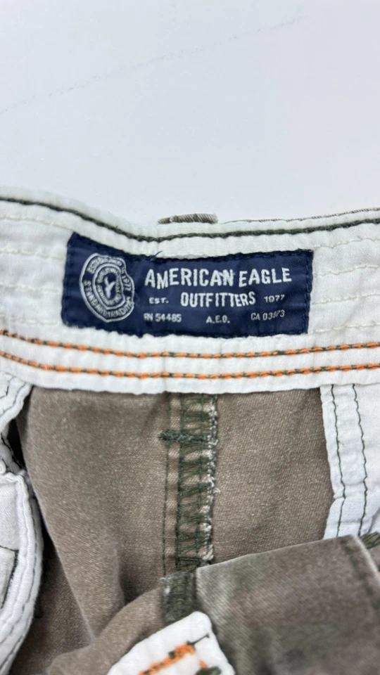 American Eagle Shorts Mens 33 Green Camo Cargo Cotton Casual Utility Pockets - Image 4 of 4