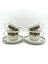 Johnson Brothers Victorian Christmas - Footed Cups & Saucers, Set of 4