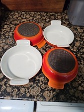 4x 15cm RED AND ORANGE CAST IRON OVEN TO TABLE SERVING DISHES BOWLS