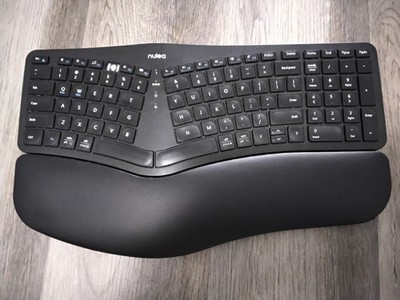 Nulea Ergonomic Wireless QWERTY English Keyboard w/ Wrist Rest HD315 Black