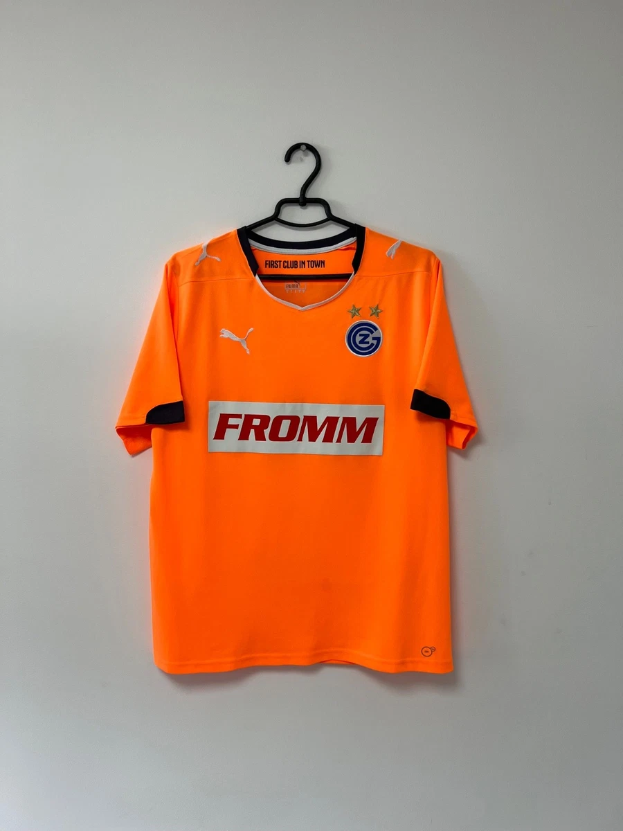 Maillot de football FC Bâle U21 entraînement taille L Suisse club RARE