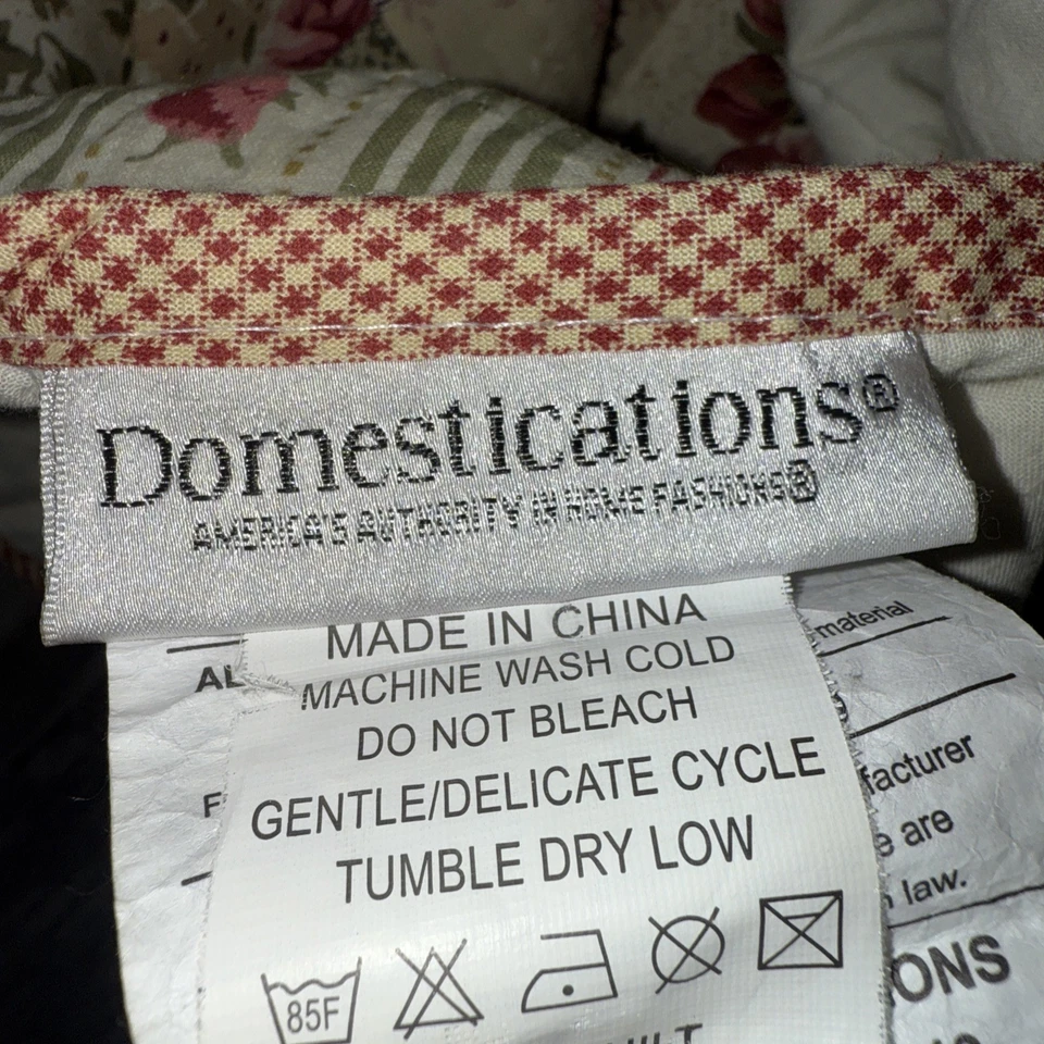 Domestications King Cottage Quilt Blanket Bedspread 2 Shams Floral Mauve Green - Image 3 of 4