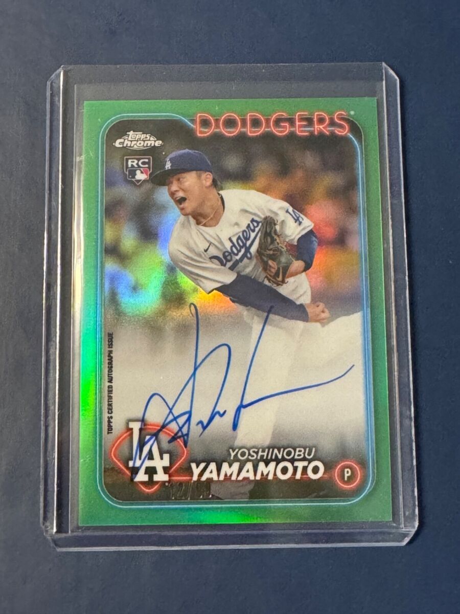 2024 Topps Chrome - Rookie Auto Yoshinobu Yamamoto Green /99 2024 Topps Chrome - Rookie Auto Yoshinobu Yamamoto Green /99